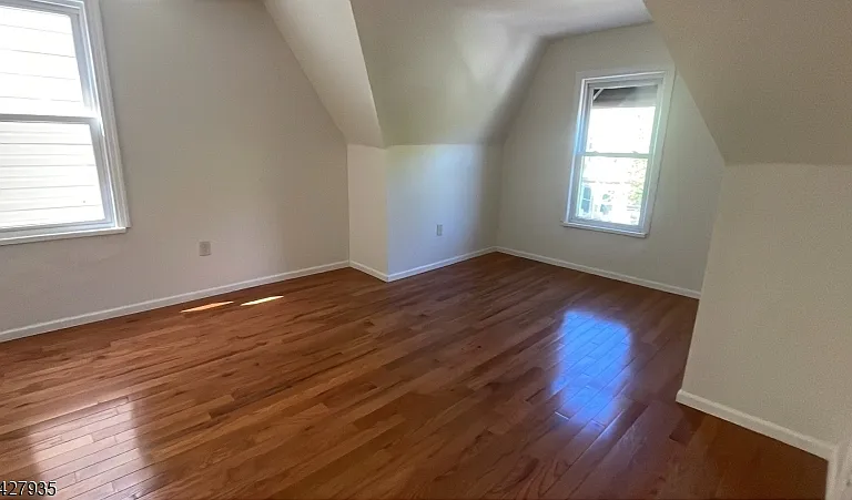 120 S 7th St #3 — Photo 1