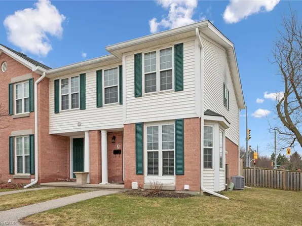 465 Woolwich St #1, Waterloo, ON N2K 3S4