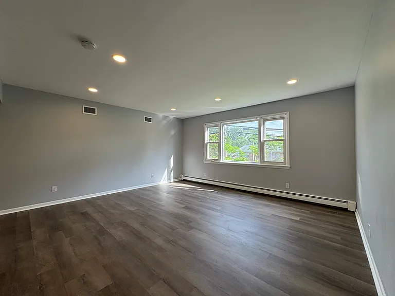 85 Rock Rd #1 — Photo 10