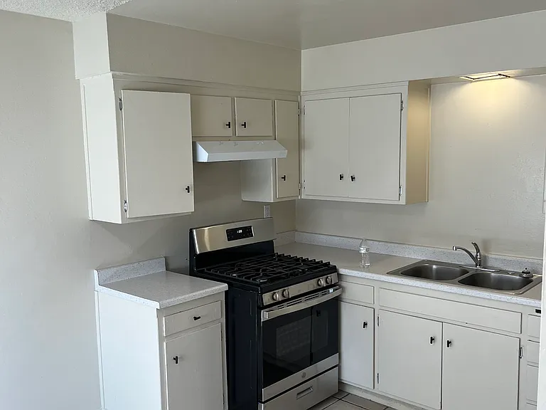 808 Clementa Way #A — Photo 2