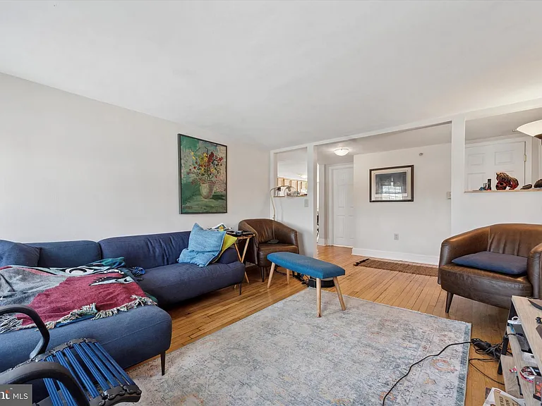 20 S Village Ave #5 — Photo 4