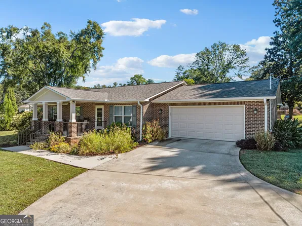 13 Faulkner St, Cleveland, GA 30528