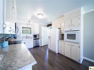 910 Laurie Ln, Copperas Cove, TX 76522