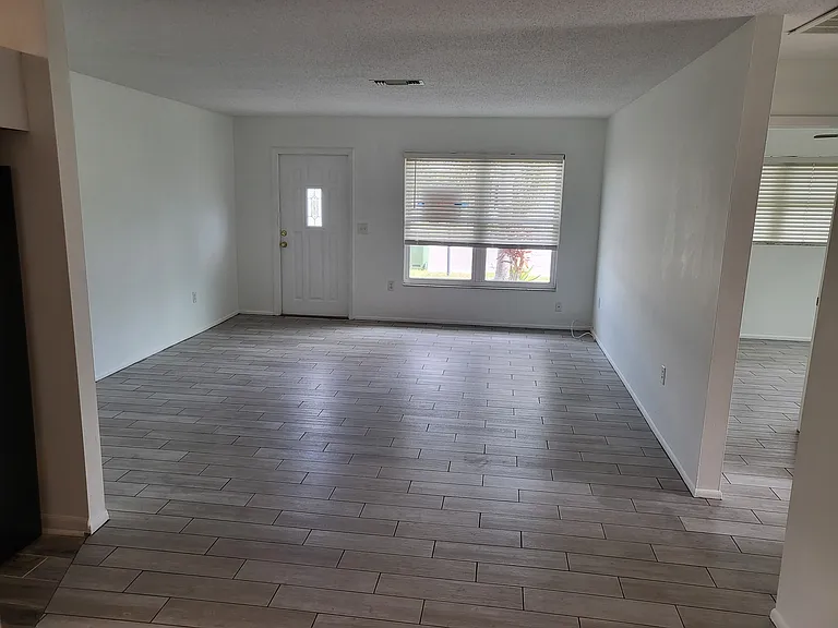 4210 Oak Ln #HOME — Photo 12