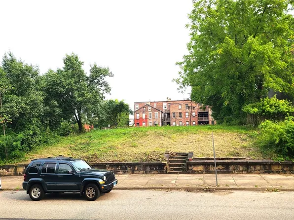 1422 Liverpool St, Pittsburgh, PA 15233