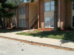 1255 E Sycamore Rd APT L, Seymour, IN 47274