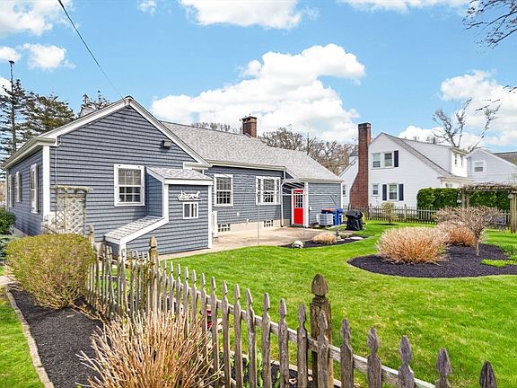 4th image of 303 Brownell Ave