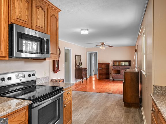 4th image of 11 Westhaven Dr NW