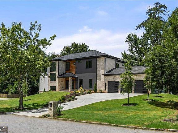 2nd image of 720 Glenforest Rd