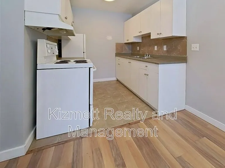 10135 120th St NW #103 — Photo 12