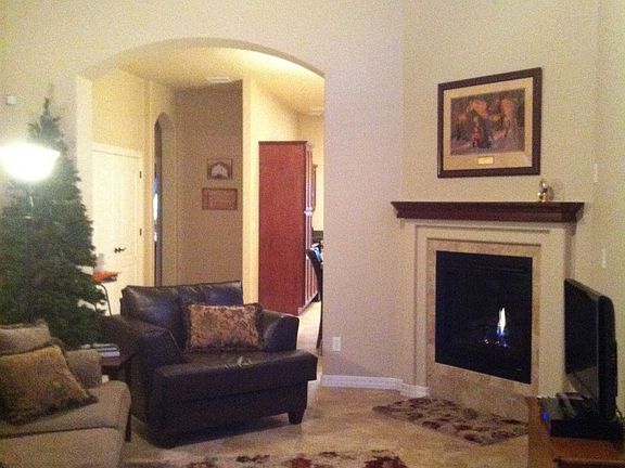 2nd image of 3745 Coco Palm Dr