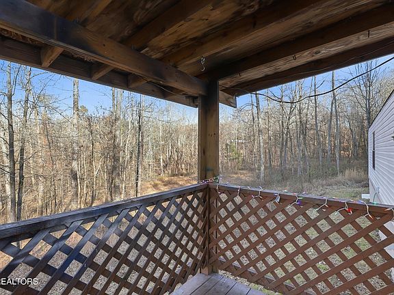 4th image of 574 Peach Orchard Rd