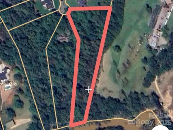 107 Riverwoods Dr, Morganton, NC 28655