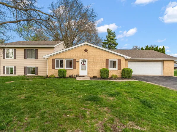 208 W Stevenson St, Morocco, IN 47963