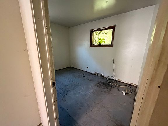3rd image of 131 W 150th St