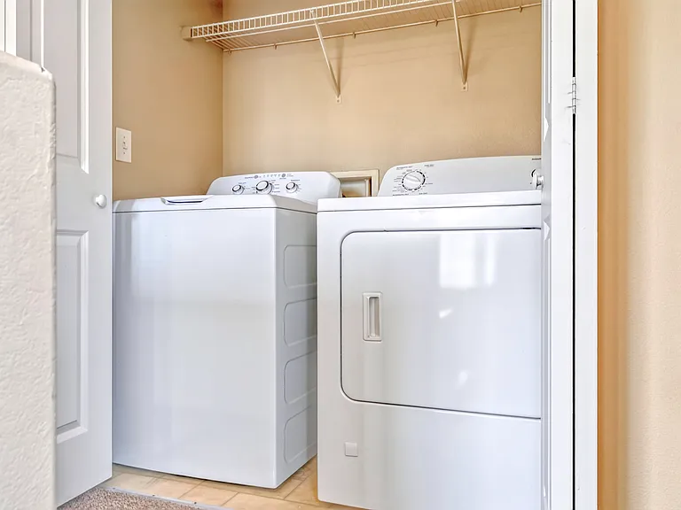 1089 Paradise Coach Dr — Photo 14