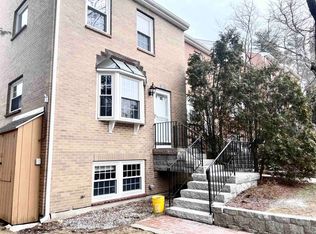 83 Derryfield Ct, Manchester, NH 03104