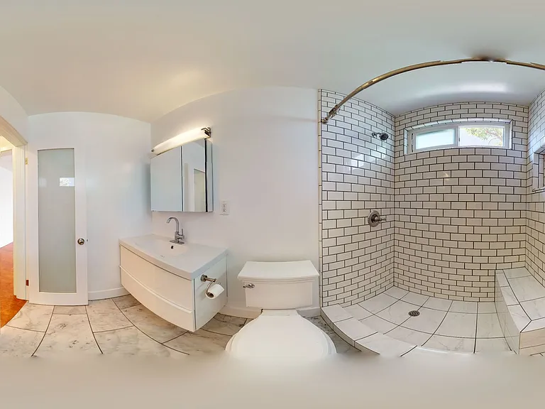 3-D BATHROOM