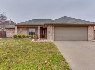 761 Windridge Ln, Burleson, TX 76028