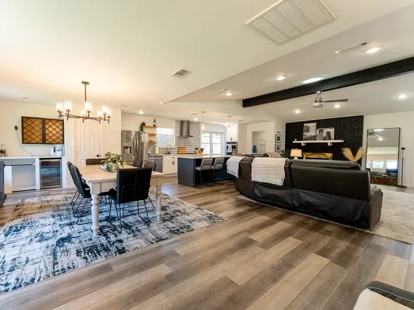 3200 Hilltop Ln, Plano, TX 75075