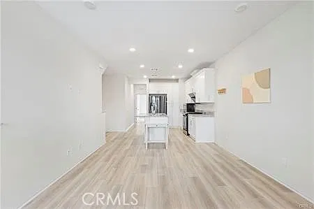 3 bed, 1497 sqft, $3,650 — Photo 4