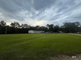 24600 Lazy Ln, Elberta, AL 36530