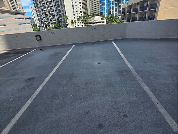 5th image of 1925 Kalakaua Ave APT 1004