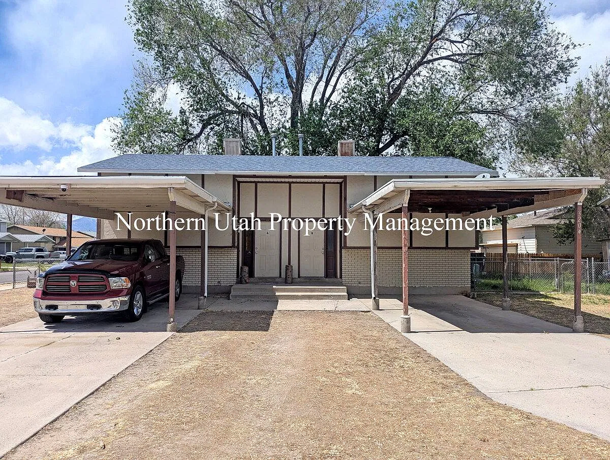 3204 S 1850 W #B in West Valley City, UT 84119 — Photo 1