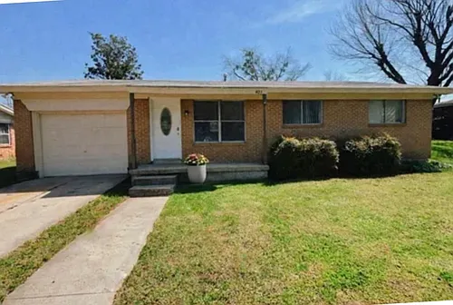 403 S Vick St Photo 1