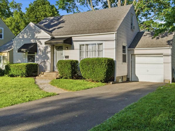 1772 Kenny Rd, Columbus, OH 43212