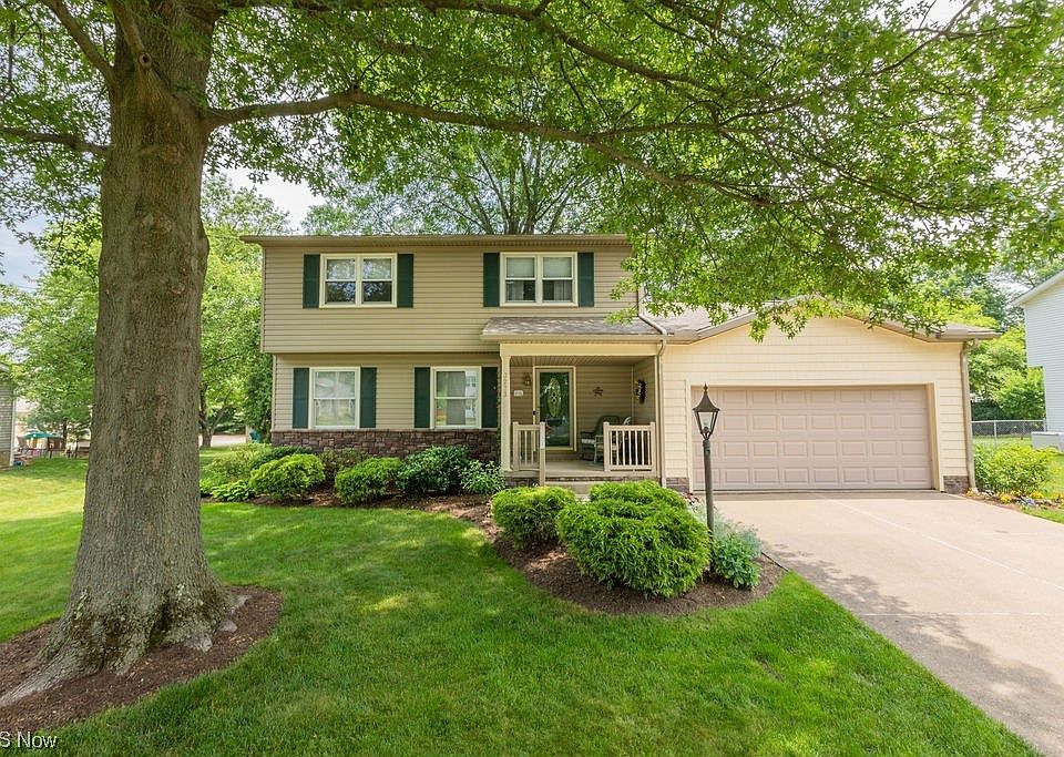 1st image of 3273 Glenbrook Dr
