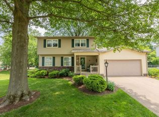 3273 Glenbrook Dr, Barberton, OH 44203