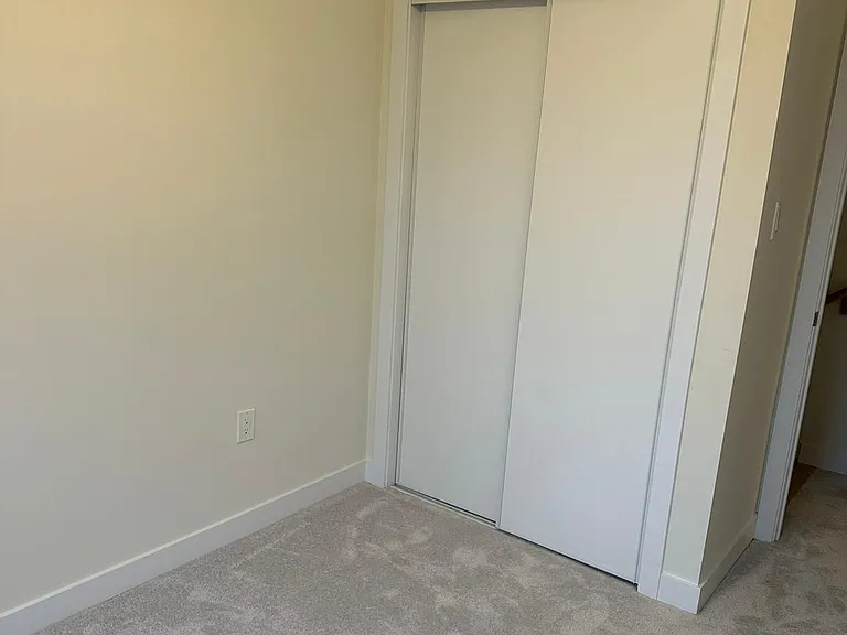 21 Baskett St — Photo 6