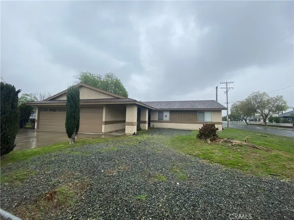 897 W Hawthorne St, Bloomington, CA 92316