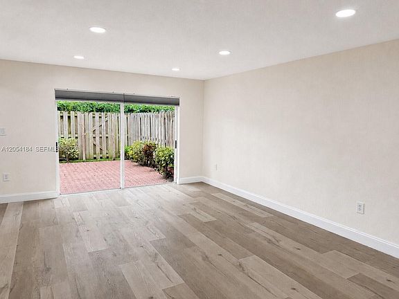 5th image of 11432 NW 50th Ter