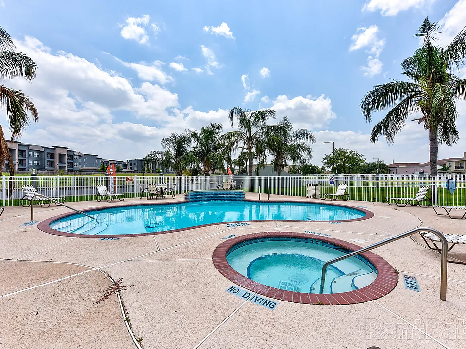 Redbud Place Apartments