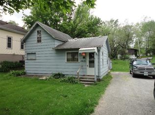 1015 Center St, University Park, IA 52595