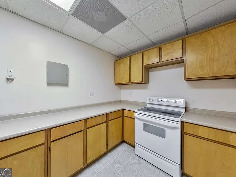 5321 Edgerton Dr — Photo 48