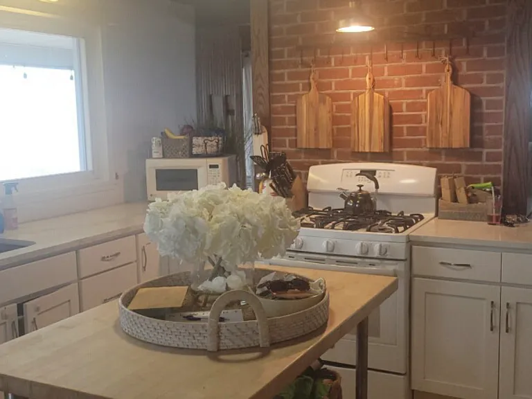 655 Fairfield Beach Rd — Photo 13