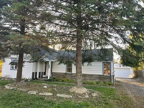 1811 Eastport Dr Photo 1