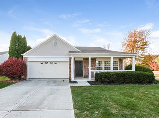 10802 Washington Bay Dr, Fishers, IN 46037
