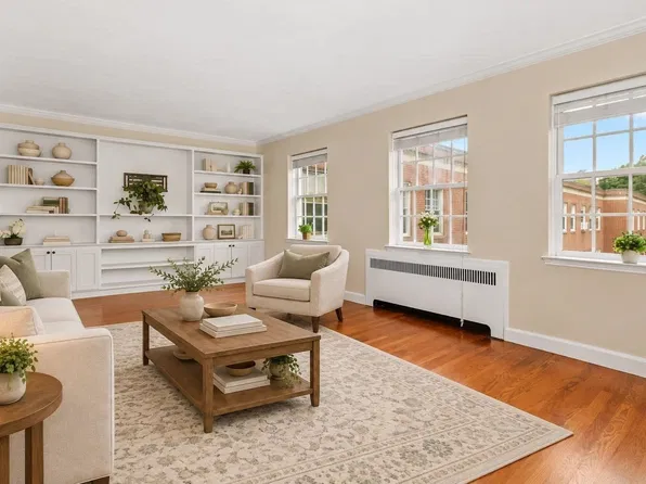 46 Browne St APT 5, Brookline, MA 02446