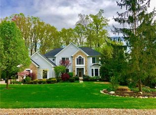 4044 Stonebridge Blvd, Akron, OH 44321