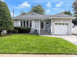 108 Rutland Rd, Hempstead, NY 11550