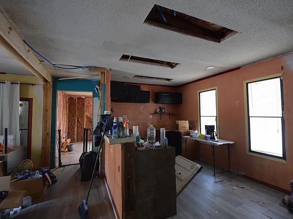 5th image of 110 Kennerly Rd