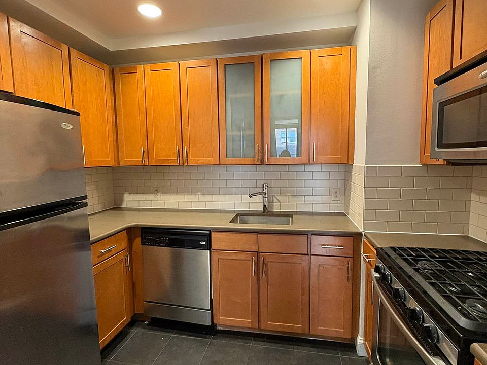 1st image of 327 E 101st St APT 6A