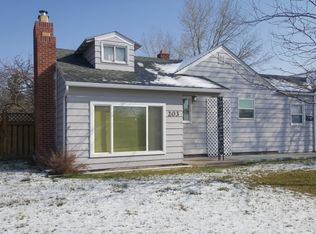 203 2nd Ave N, Fairfield, MT 59436