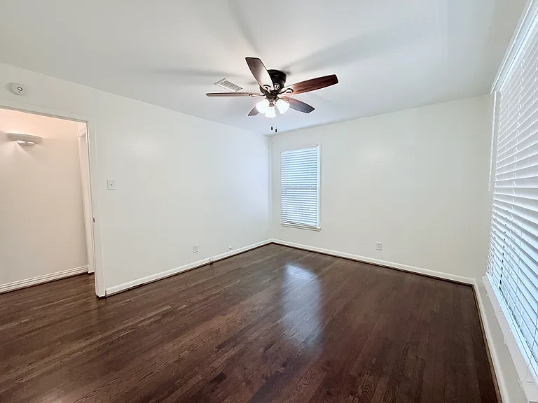 10640 Aledo Dr — Photo 16