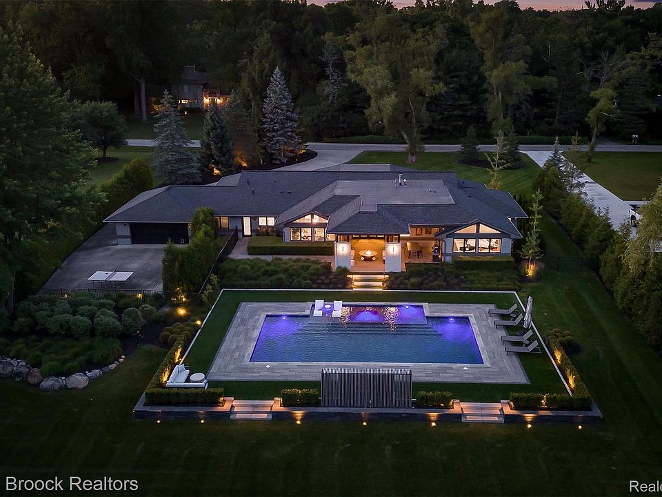 1st image of 7400 Parkstone Ln