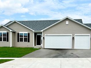 2310 Truman Trl, McHenry, IL 60051